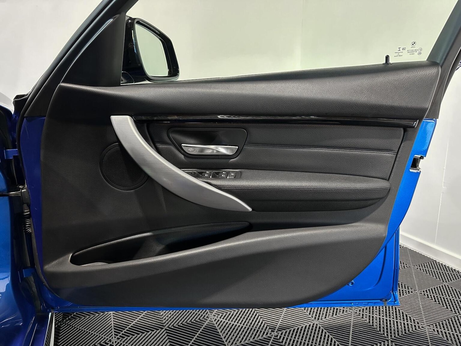 Used BMW 3 Series 2017 for sale - 76712634: Photo 40