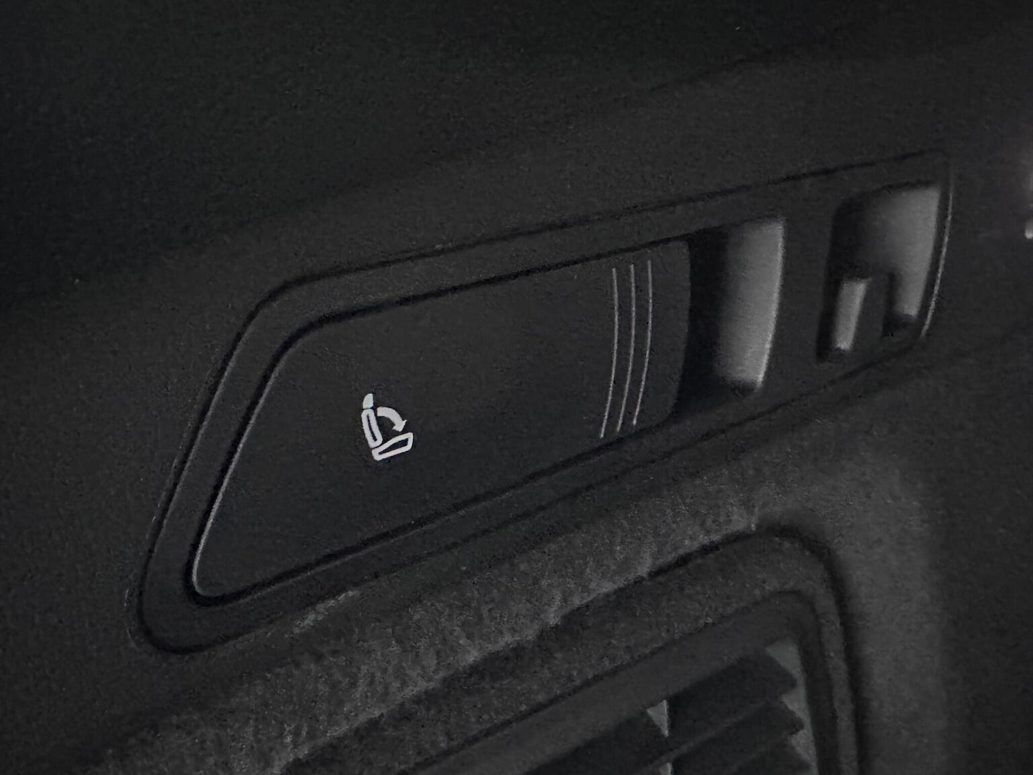 Used Audi e-tron 2019 for sale - 76769482: Photo 37