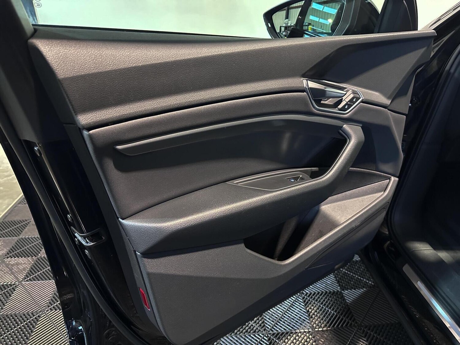 Used Audi e-tron 2019 for sale - 76769482: Photo 46