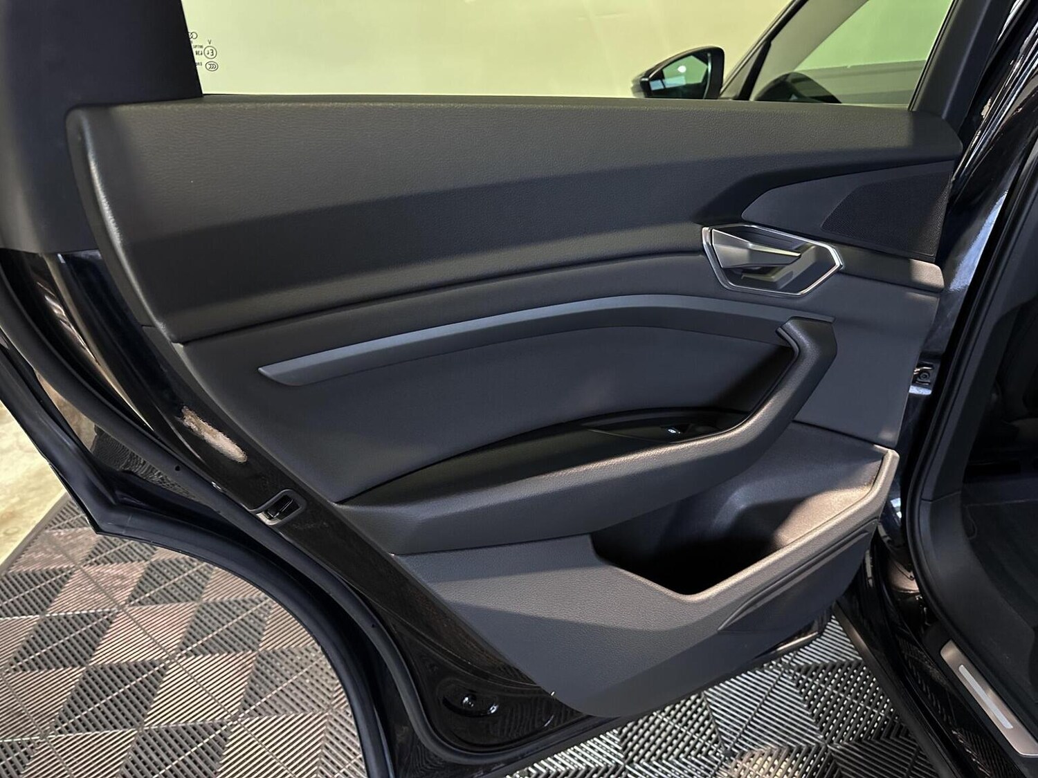 Used Audi e-tron 2019 for sale - 76769482: Photo 48