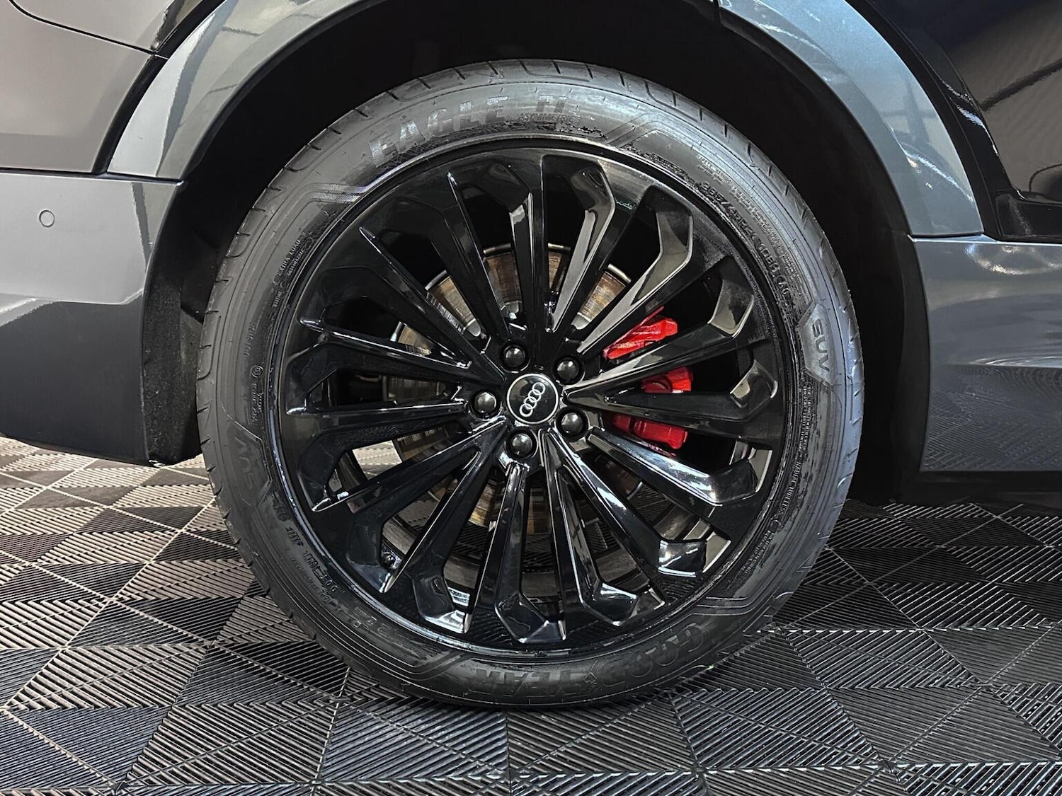 Used Audi e-tron 2019 for sale - 76769482: Photo 53