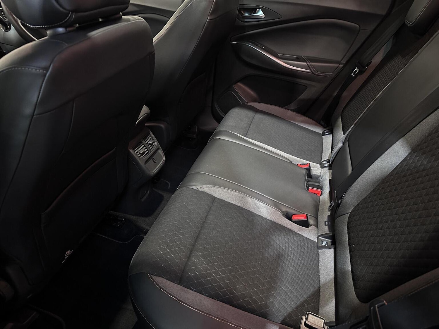 Used Vauxhall Grandland X 2018 for sale - 76088642: Photo 16