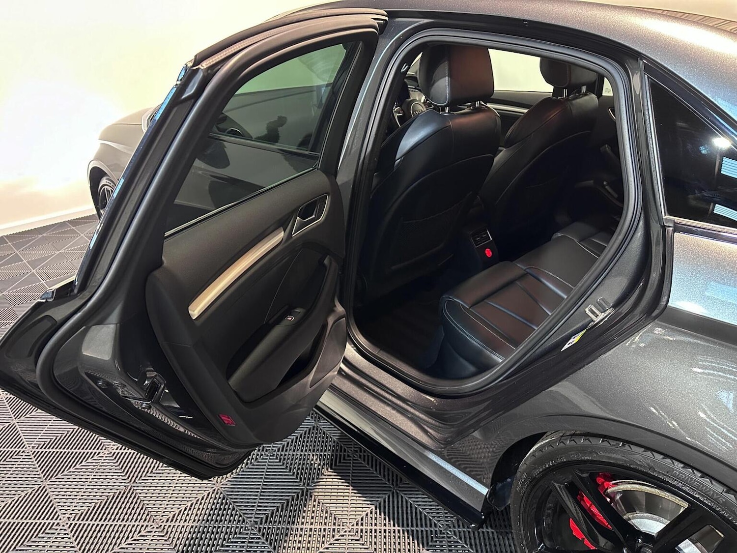 Used Audi S3 2015 for sale - 76553987: Photo 48