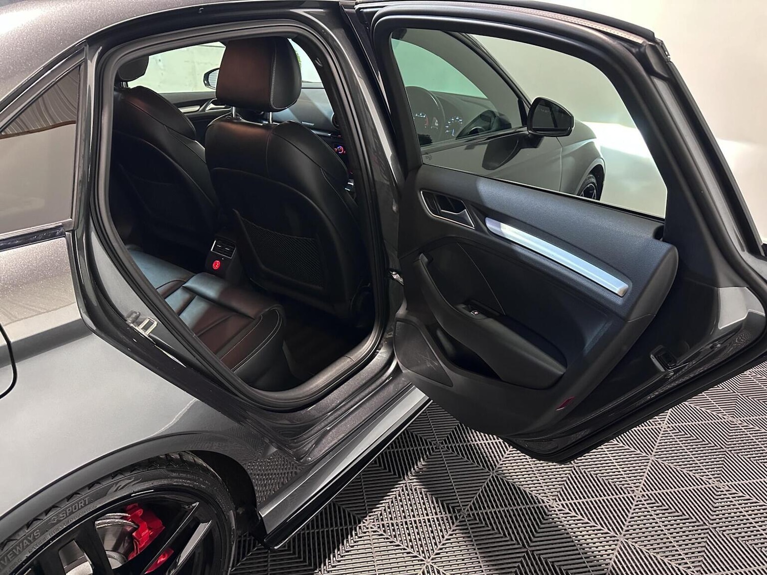 Used Audi S3 2015 for sale - 76553987: Photo 49