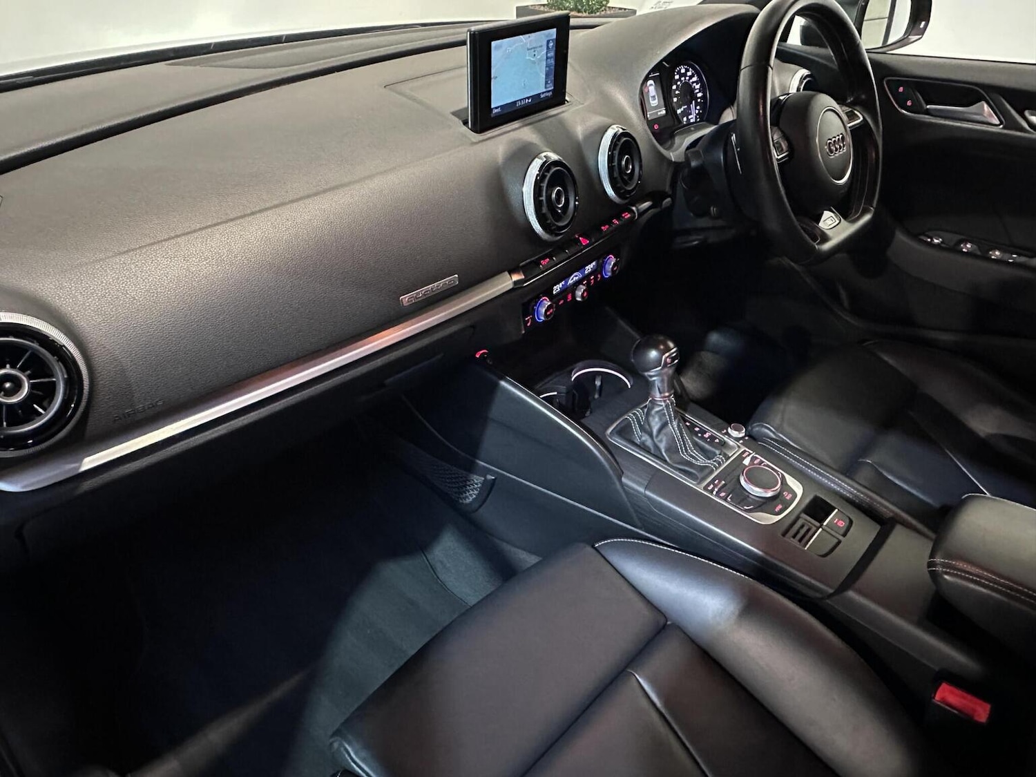 Used Audi S3 2015 for sale - 76553987: Photo 9