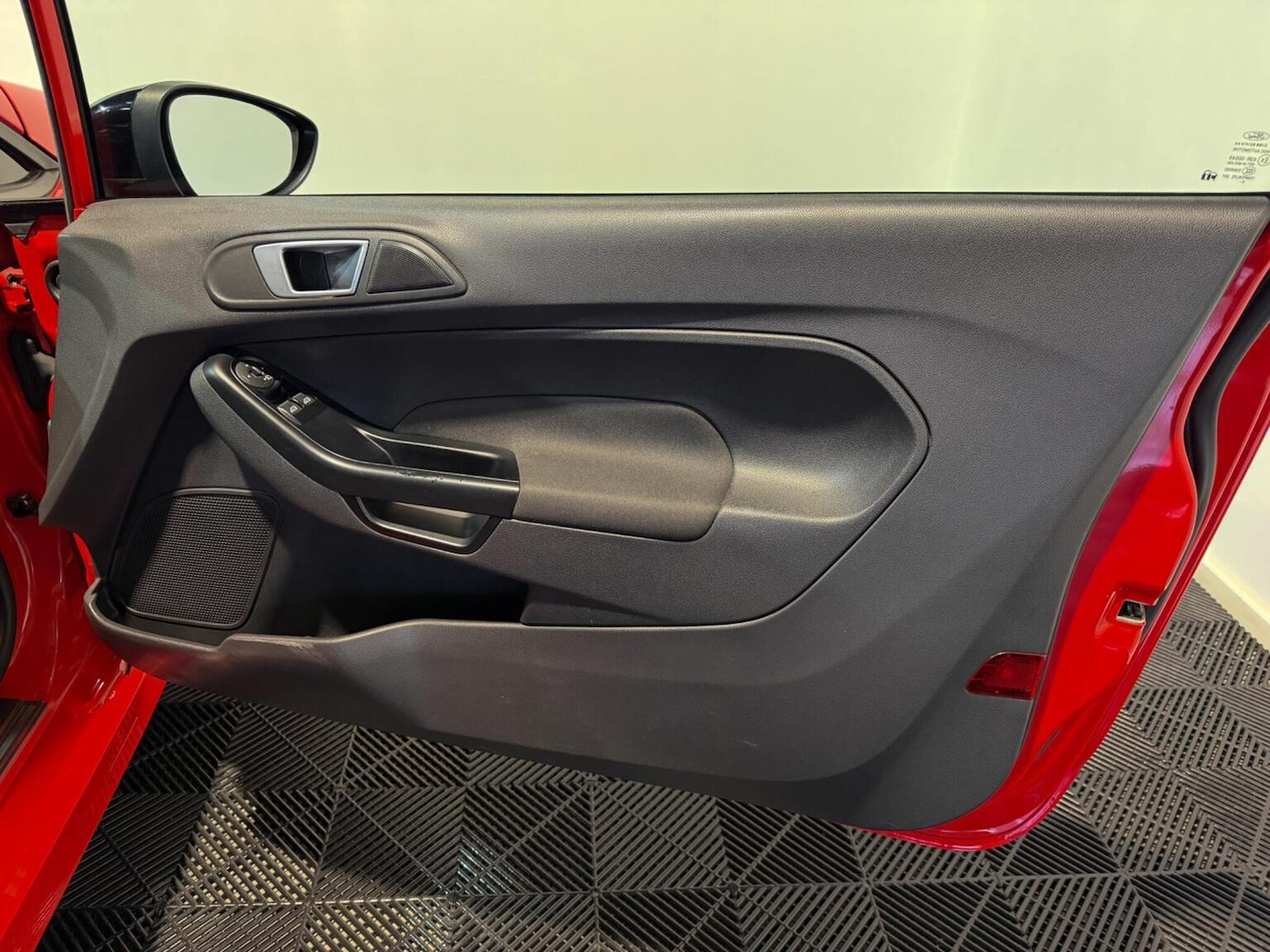 Used Ford Fiesta 2017 for sale - 77635365: Photo 25