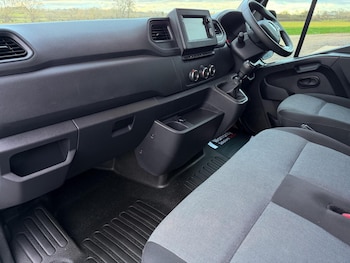 Used Renault Master 2024 for sale - 78289824: Photo