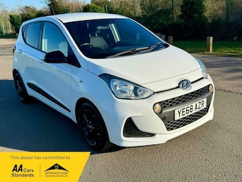 Used Hyundai i10 2018 for sale - 78911656: Photo