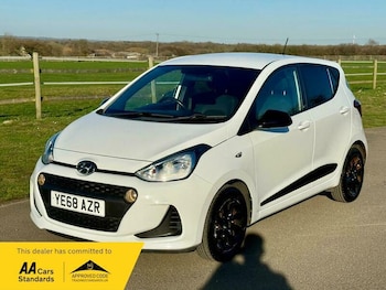 Used Hyundai i10 2018 for sale - 78911656: Photo