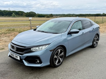 Used Honda Civic 2018 for sale - 79291602: Photo