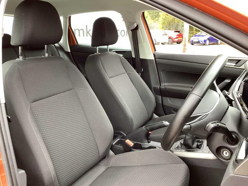 Used Volkswagen Polo 2018 for sale - 76382076: Photo 2