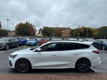 Used Ford Focus 2024 for sale - 76028248: Photo 4