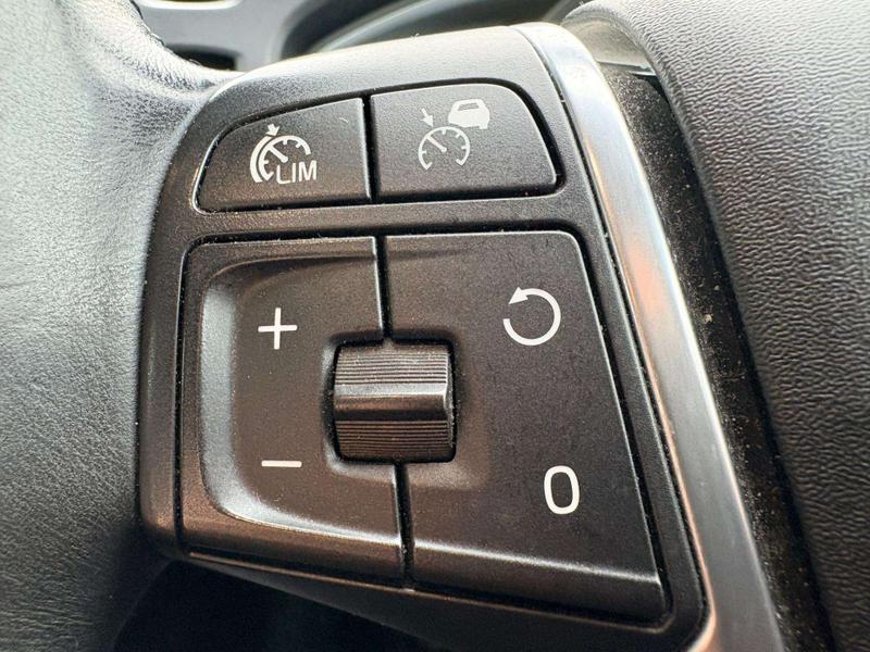 Used Volvo V40 2015 for sale - 76931398: Photo 20