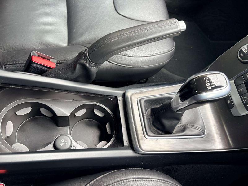 Used Volvo V40 2015 for sale - 76931398: Photo 24