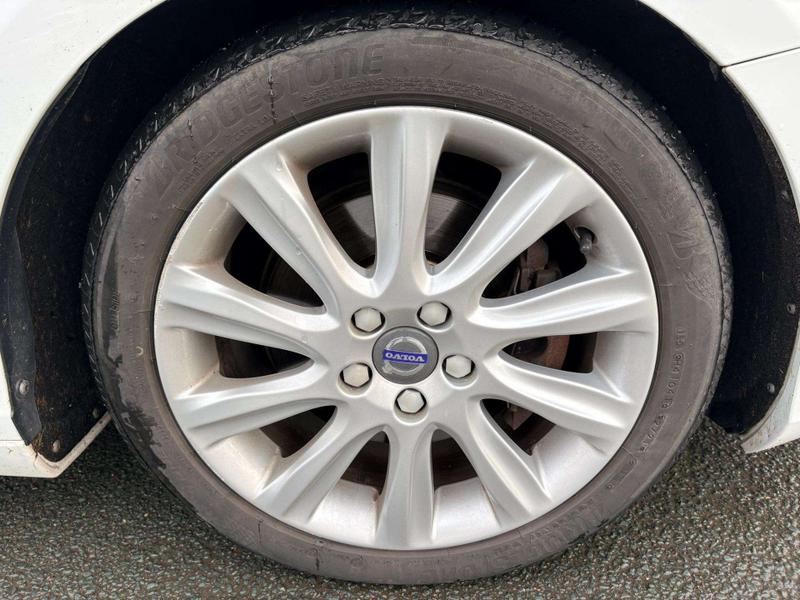 Used Volvo V40 2015 for sale - 76931398: Photo 30