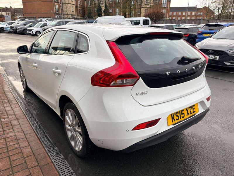 Used Volvo V40 2015 for sale - 76931398: Photo 7