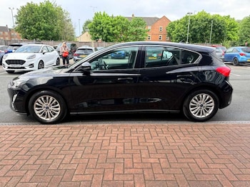 Used Ford Focus 2019 for sale - 78479056: Photo