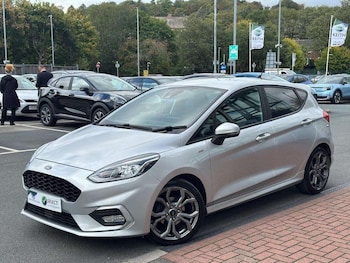 Used Ford Fiesta 2019 for sale - 76400090: Photo