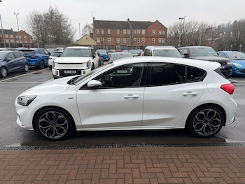 Used Ford Focus 2021 for sale - 77412915: Photo