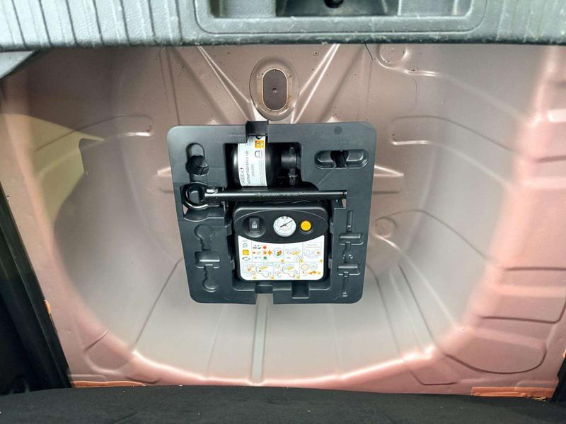 Used Renault Captur 2022 for sale - 76931389: Photo 39