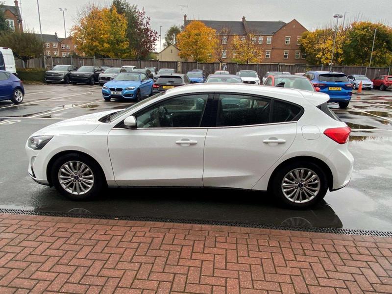 Used Ford Focus 2021 for sale - 76290233: Photo 7