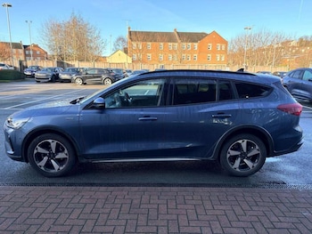 Used Ford Focus 2022 for sale - 76931394: Photo