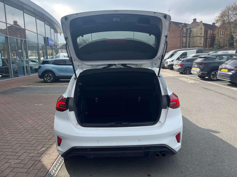 Used Ford Focus 2023 for sale - 77915636: Photo 11