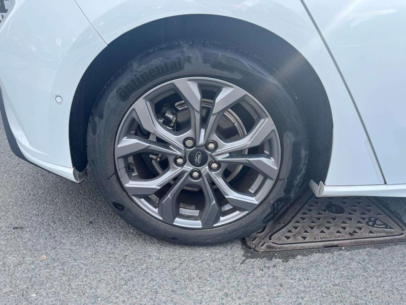 Used Ford Focus 2023 for sale - 77915636: Photo 6