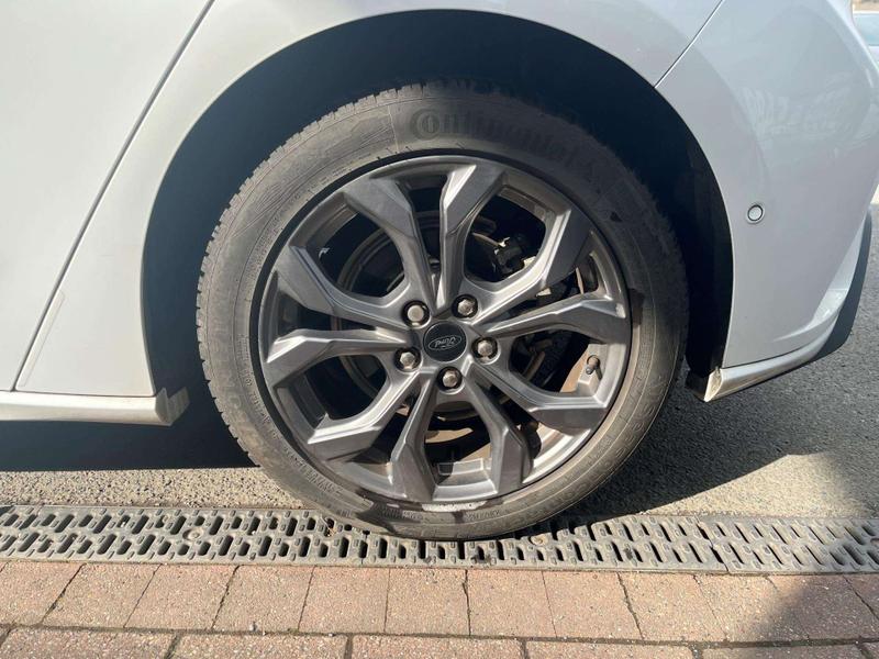 Used Ford Focus 2023 for sale - 77915636: Photo 9