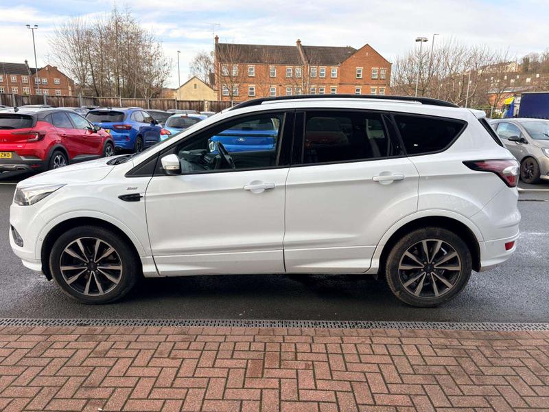 Used Ford Kuga 2017 for sale - 76971904: Photo 3