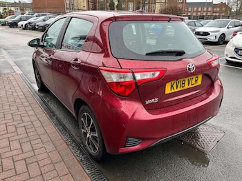 Used Toyota Yaris 2018 for sale - 77587898: Photo