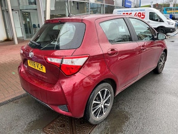 Used Toyota Yaris 2018 for sale - 77587898: Photo