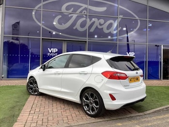 Used Ford Fiesta 2020 for sale - 76766936: Photo