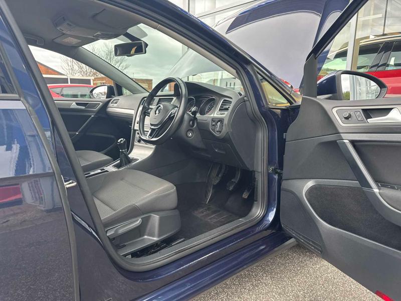 Used Volkswagen Golf 2016 for sale - 78028652: Photo 42