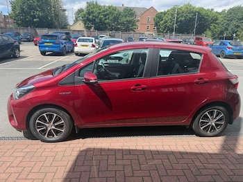 Used Toyota Yaris 2019 for sale - 78556229: Photo