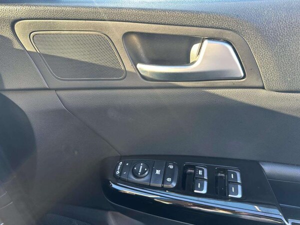 Used Kia Sportage 2019 for sale - 76089671: Photo 14