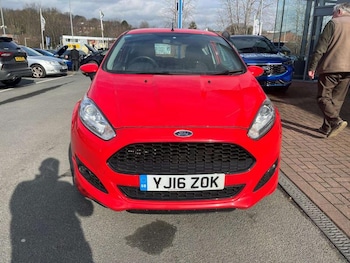 Used Ford Fiesta 2016 for sale - 77607501: Photo