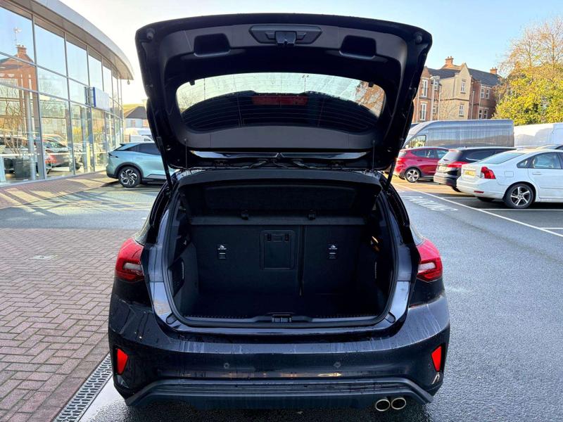 Used Ford Focus 2022 for sale - 76767105: Photo 9