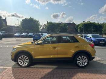Used Volkswagen T-Roc 2018 for sale - 74858581: Photo