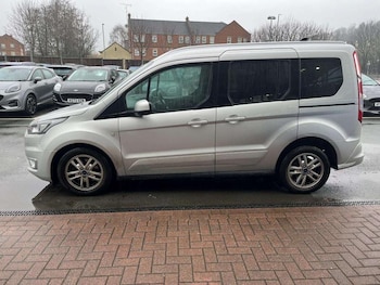 Used Ford Tourneo Connect 2021 for sale - 77505655: Photo