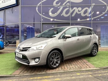 Used Toyota Verso 2015 for sale - 78424622: Photo
