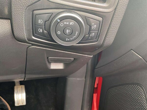 Used Ford Focus 2014 for sale - 76296780: Photo 21