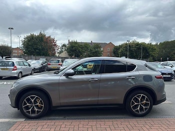 Used Alfa Romeo Stelvio 2018 for sale - 75972875: Photo