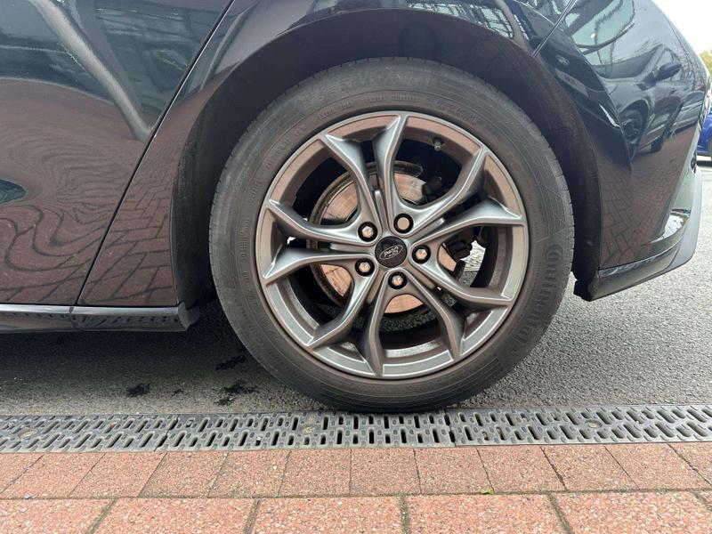 Used Ford Focus 2020 for sale - 76350442: Photo 12