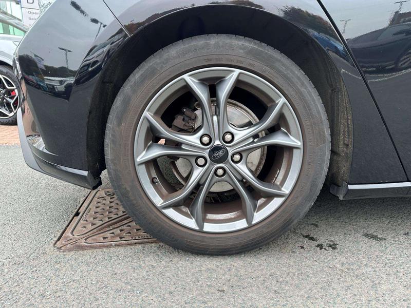Used Ford Focus 2020 for sale - 76350442: Photo 9