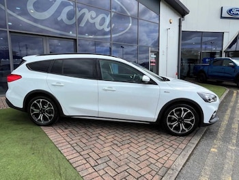 Used Ford Focus 2020 for sale - 79076992: Photo