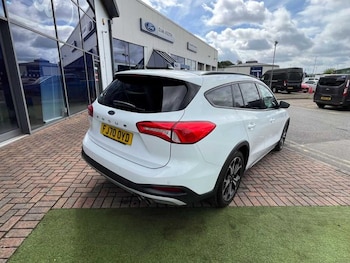 Used Ford Focus 2020 for sale - 79076992: Photo