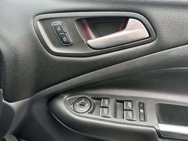 Used Ford Kuga 2016 for sale - 76302701: Photo 14