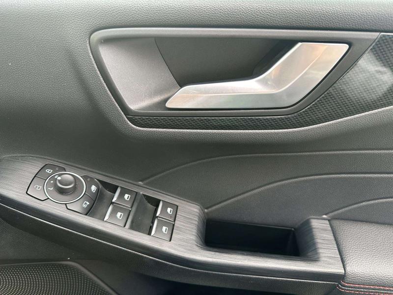 Used Ford Kuga 2023 for sale - 75718190: Photo 14