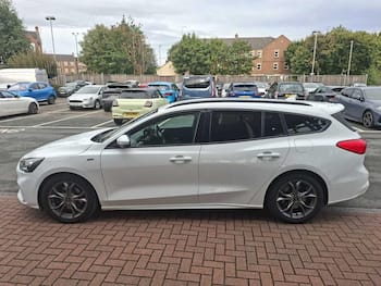 Used Ford Focus 2018 for sale - 79674658: Photo